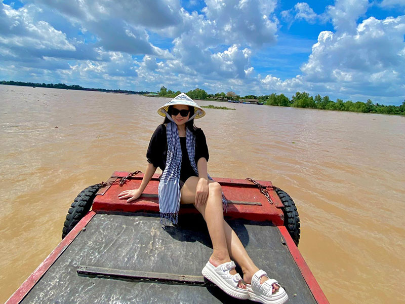 Checkin trên tàu du lịch Sông Tiền